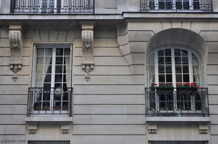 Париж, ул. Колонель Боннэ, 11-бис (l’avenue du Colonel-Bonnet, 11 bis)